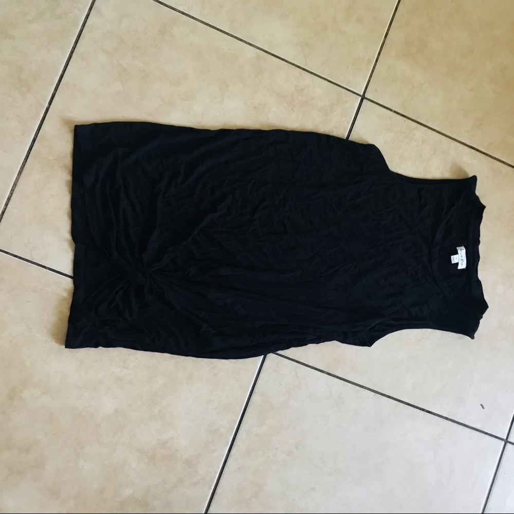 Clothes - Picture 8 of 15